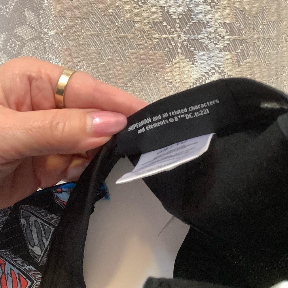Superman Trucker Hat O/S Adjustable Snap Closure - Picture 6 of 8